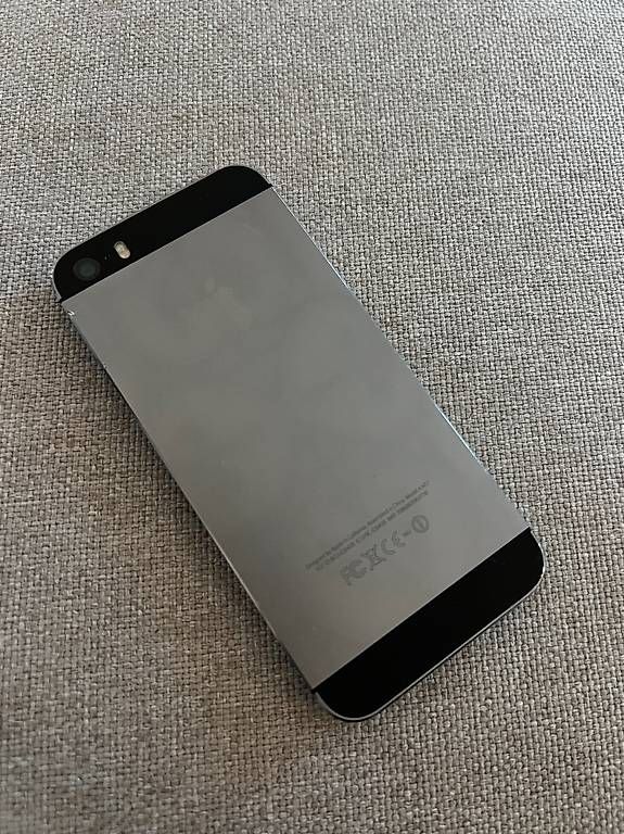 Telefoni cellulari / Smartphones: Apple iPhone 5s – Usato da Zürich venduto da FK8044 2