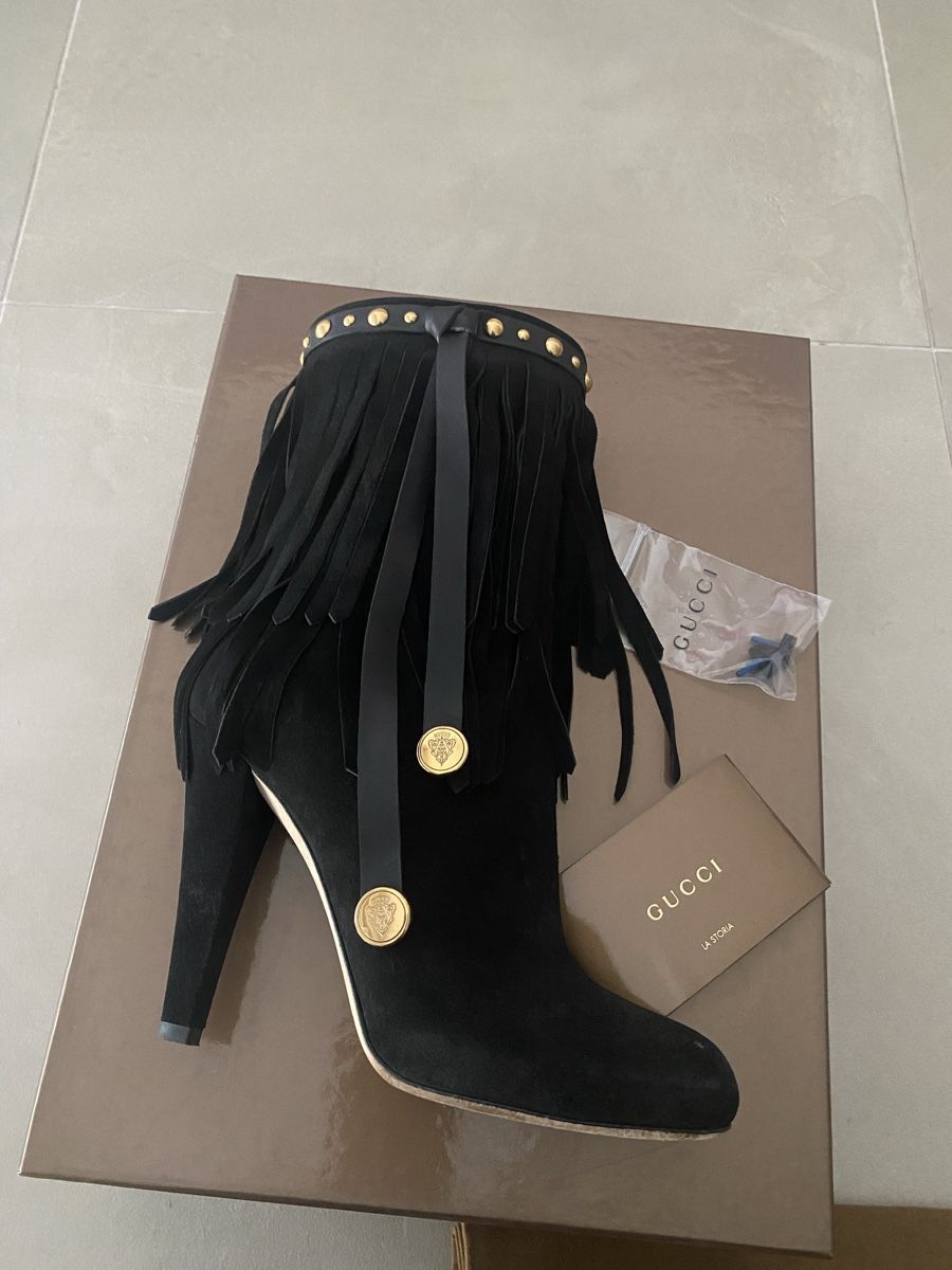 Gucci Scarpe da donna: Gucci stivaletti con frange – Usato da Mendrisio venduto da SGR85