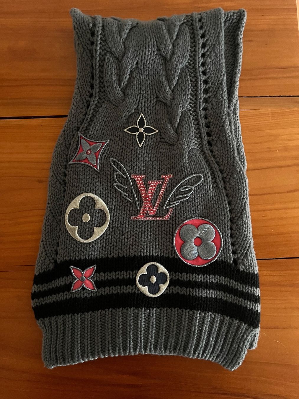 Louis Vuitton Foulard & Sciarpe: Louis Vuitton Schal – Usato da Wädenswil venduto da Iana32