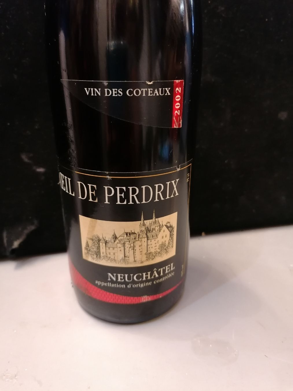 Vino: Oeil de Perdrix Neuchâtel 2002 Vin rouge AOC 75cl – Nuovo (secondo la descrizione) da Genève venduto da Leboucheoreilles 1