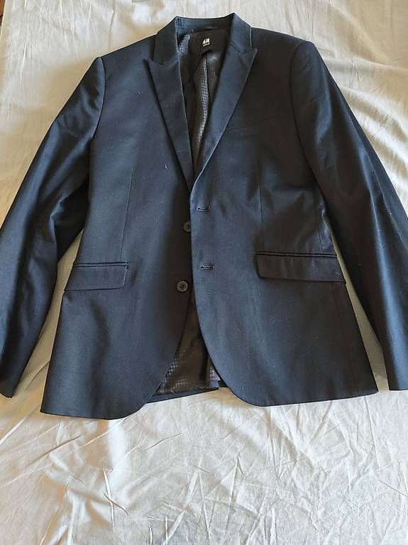 H&M Completi: Schwarzer/dunkelblau Sakko Gr. 50 – Usato da Bern venduto da wefound