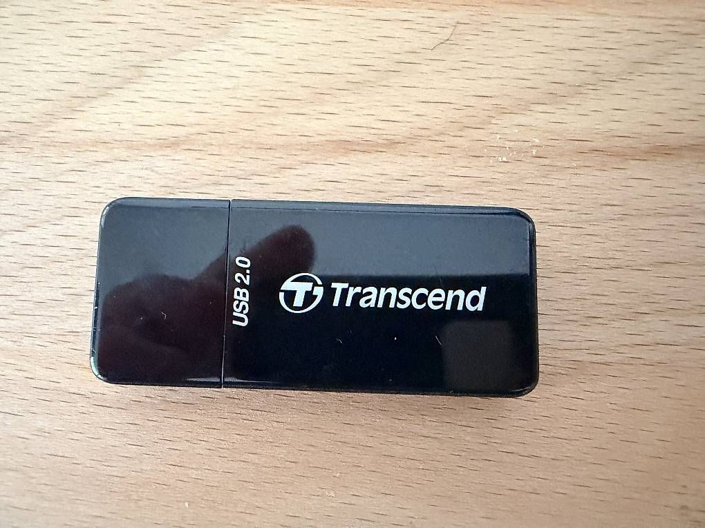 Kartenlesegeräte: Lecteur de cartes Transcend USB 2.0 SD / microSD – Gebraucht aus Collombey von malik.bkn 1