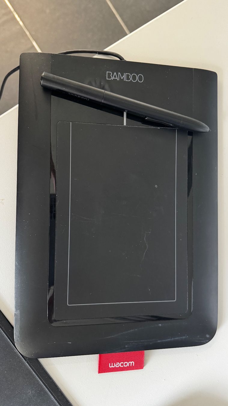 Tablet PC: Wacom Bamboo Pen Grafiktablett – Usato da Baden venduto da bebeacua
