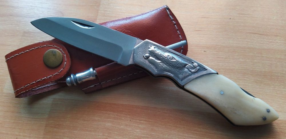 Custom Klappmesser mit Horn-Inlets, Gravur und Lederetui (Gebraucht) in ...