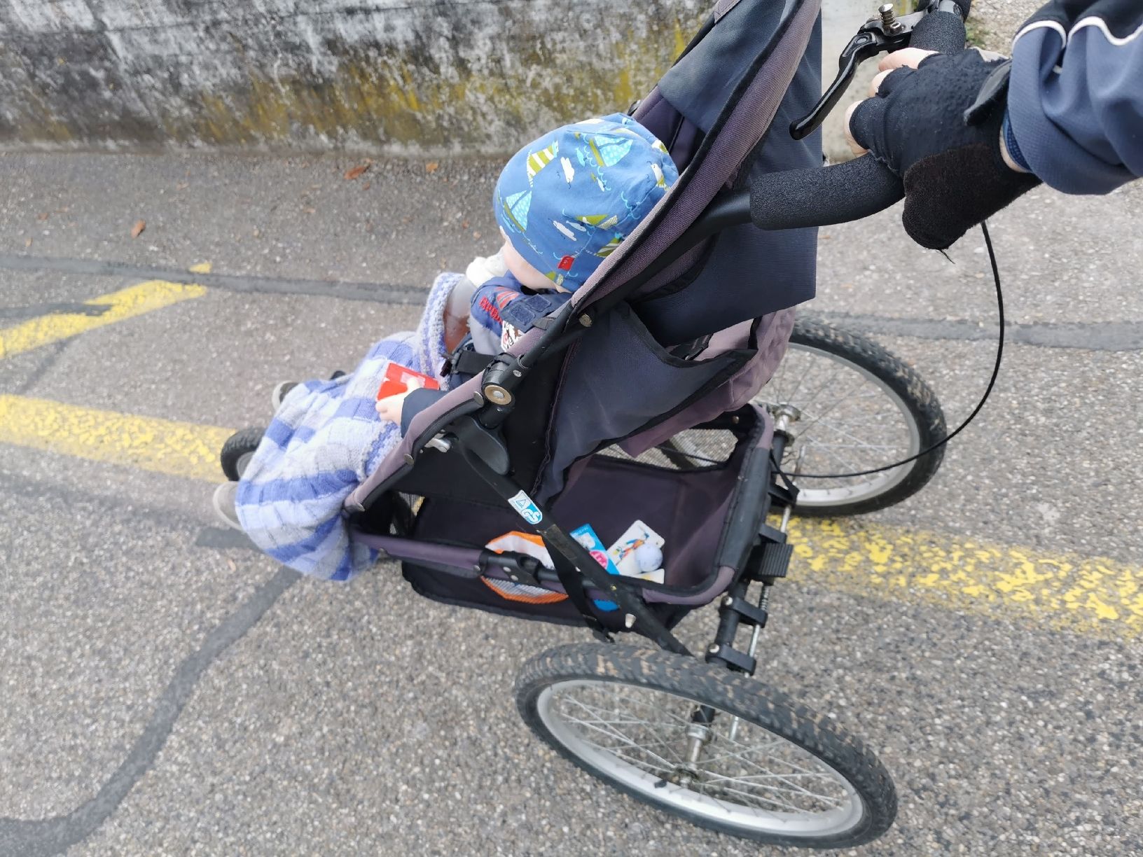 TFK Kinderwagen: Jogging- Kinderwagen von TFK – Gebraucht aus Safnern von Mikegerbe0