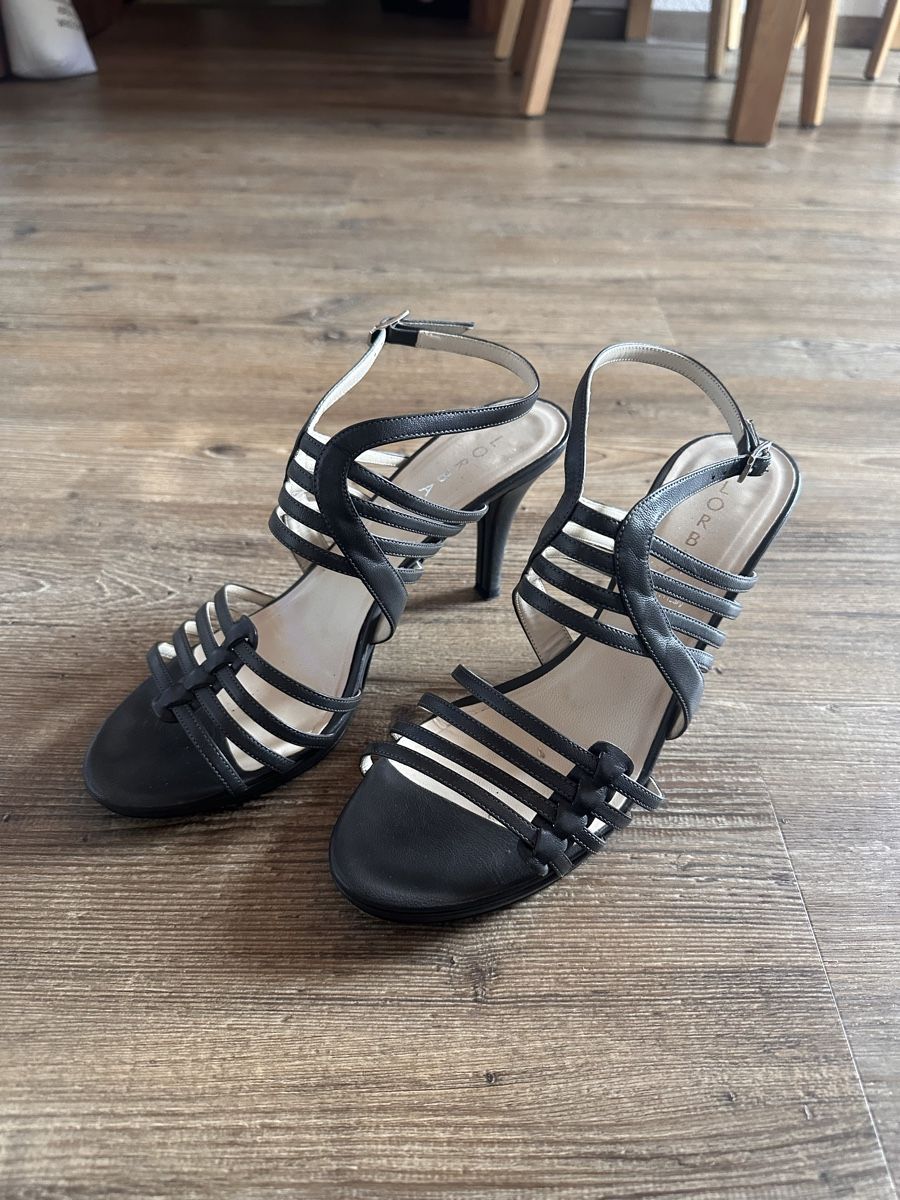 Scarpe da donna: Dunkel Graue Sandalen , Grösse 41, Lorbac – Usato da St. Moritz venduto da Dar-23