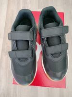 Puma Hallenschuhe mit Klett Grösse 34, neu und ungetragen