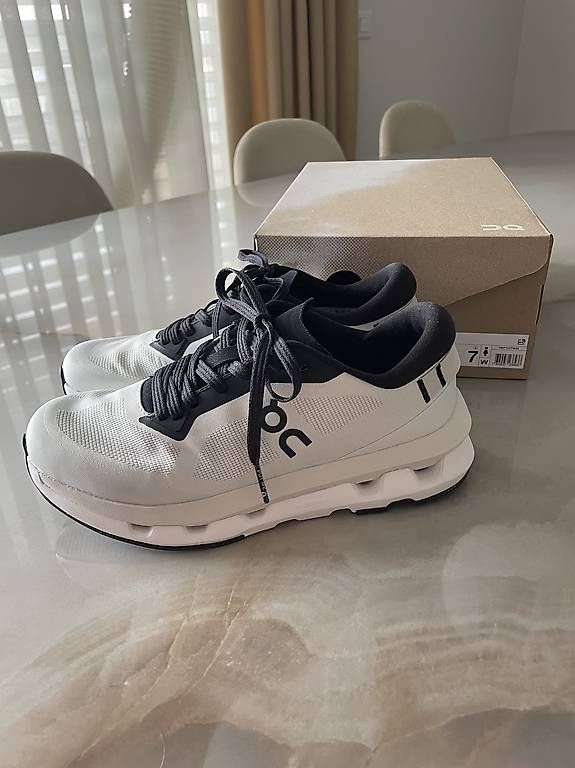 Chaussures hommes: On Cloudzone – D'occasion à Rupperswil par mku92 1