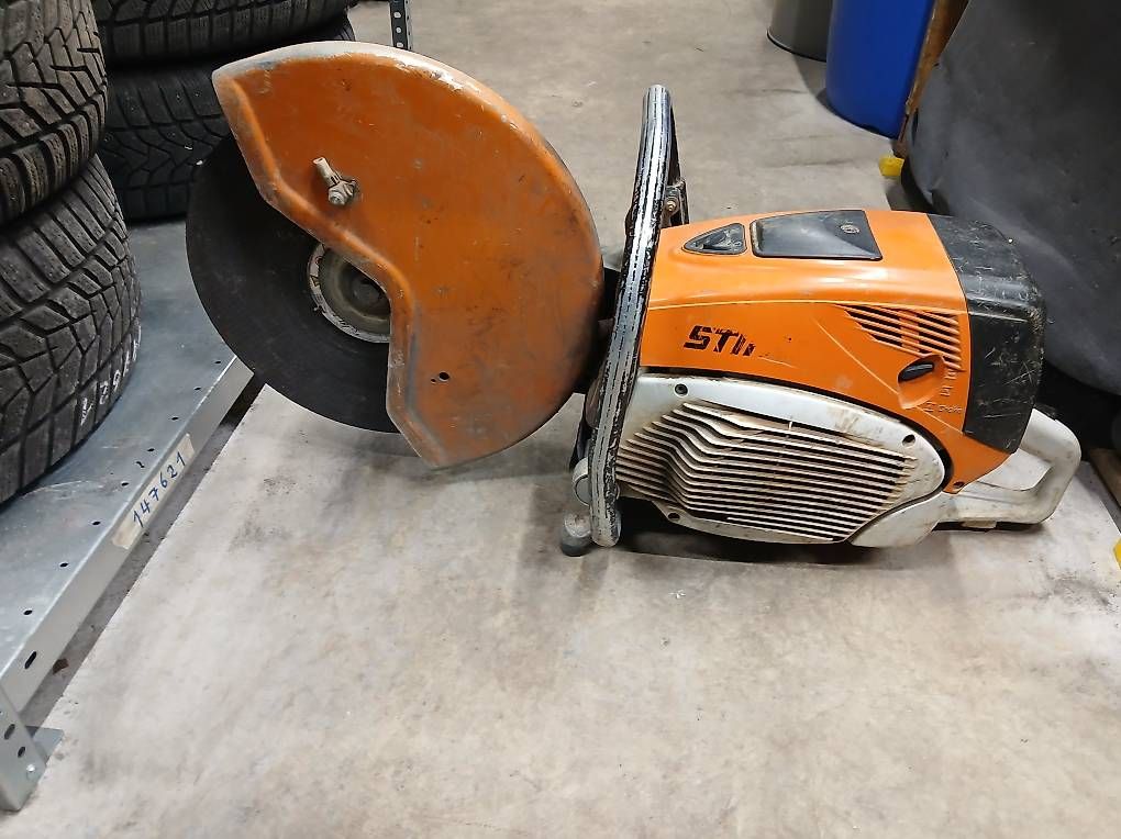 Sägen: DÉCOUPEUSE À DISQUE STIHL THERMIQUE TS 800 – Gebraucht aus La Chaux-de-Fonds von sto_92wv 1
