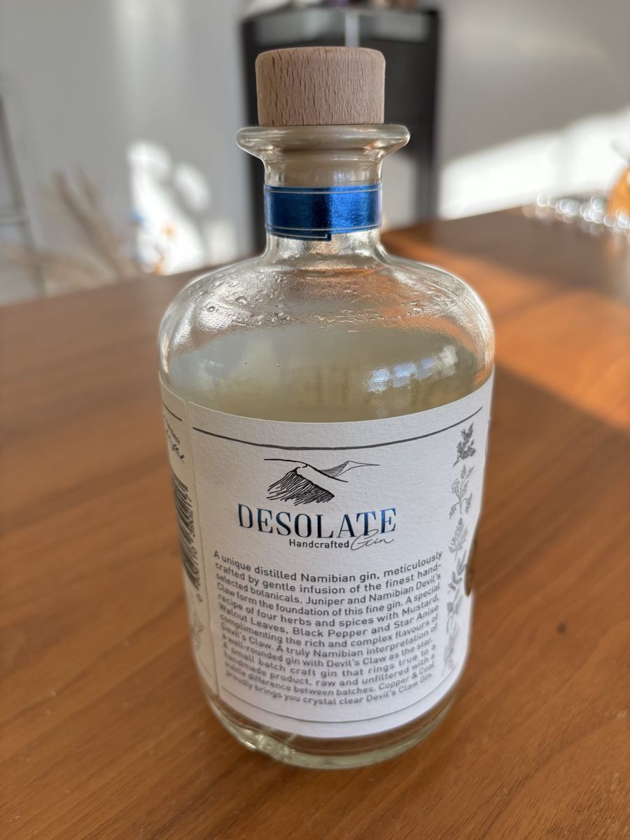 Sonstiges: Desolate Gin Namibia leere Flasche – Gebraucht aus Bolligen von Zaeglis 1