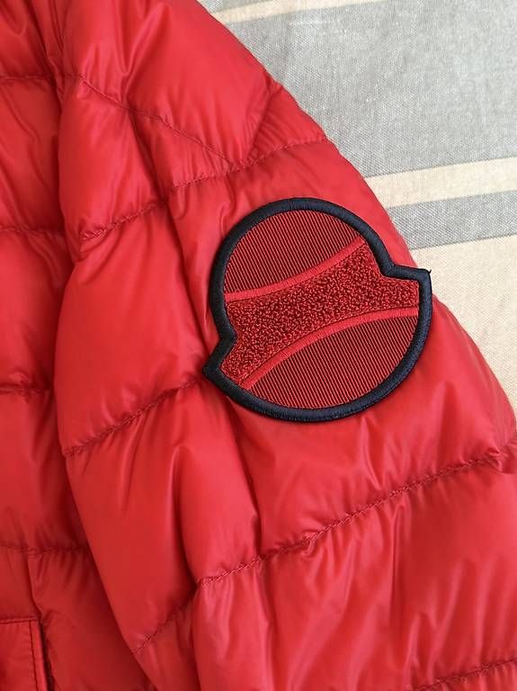 Giacche: Moncler Piumino Rosso  – Usato da Bäretswil venduto da Sal_80 4