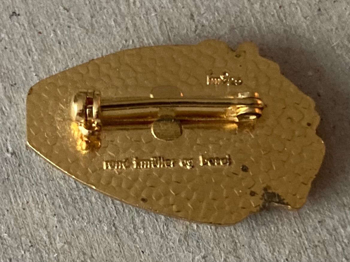 Placchette & Badge: Basler Fasnachtsplakette Bijou 2005 – Usato da Riehen venduto da freestyle_buttons 1