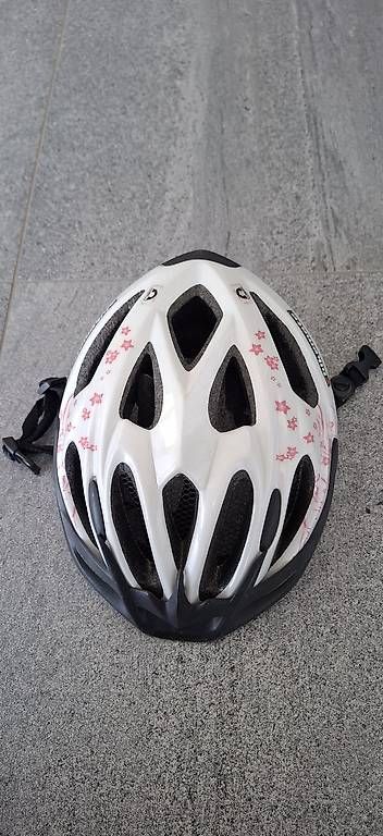 Caschi: Casco bicicletta  – Usato da Davesco-Soragno venduto da che_6rwb