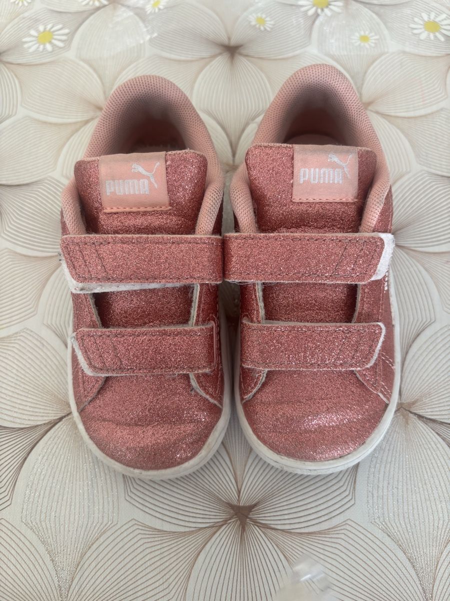 Puma Scarpe per ragazze: Chaussures Puma enfant rose  – Usato da Monthey venduto da mon_sgm8