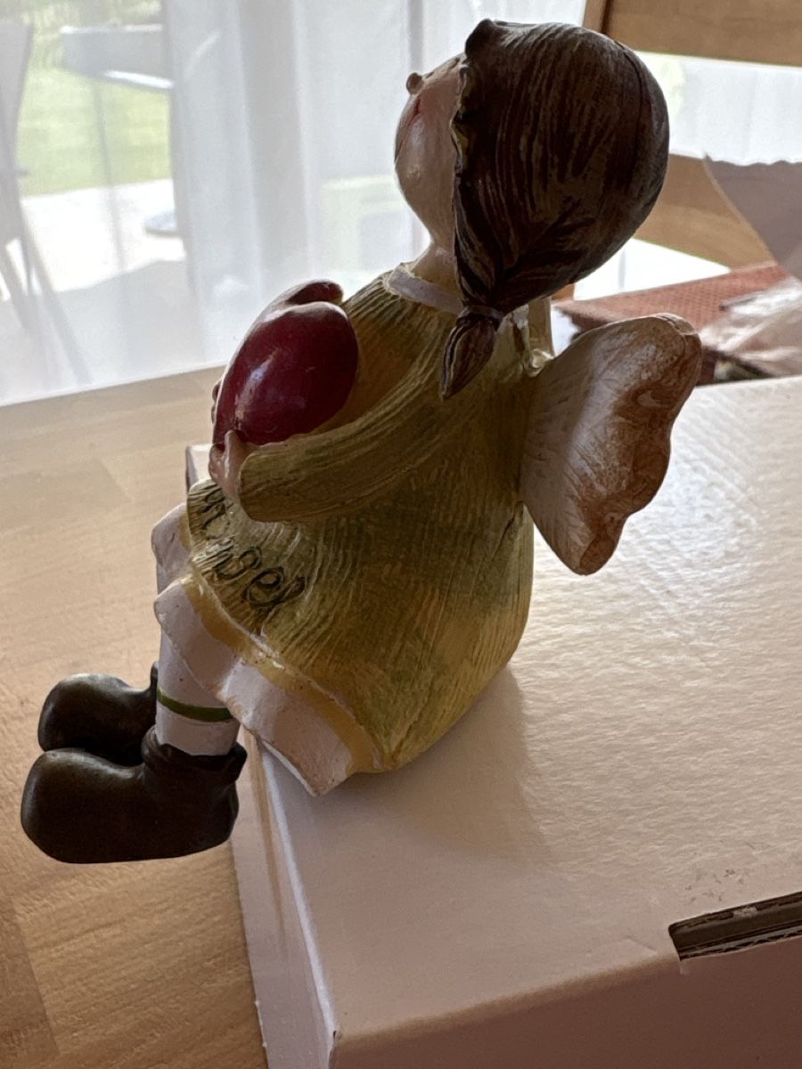 Tutte le decorazioni: Dekoration Schutzengel Figur mit Herz – Usato da Rümlang venduto da baselsale1 1
