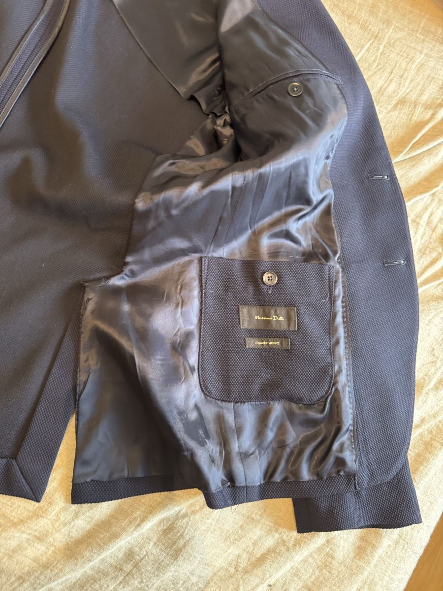 Massimo Dutti Cappotti: Blazer Massimo Dutti Navi 99% Wool – Usato da Zürich venduto da Carlos_Oliveira 1