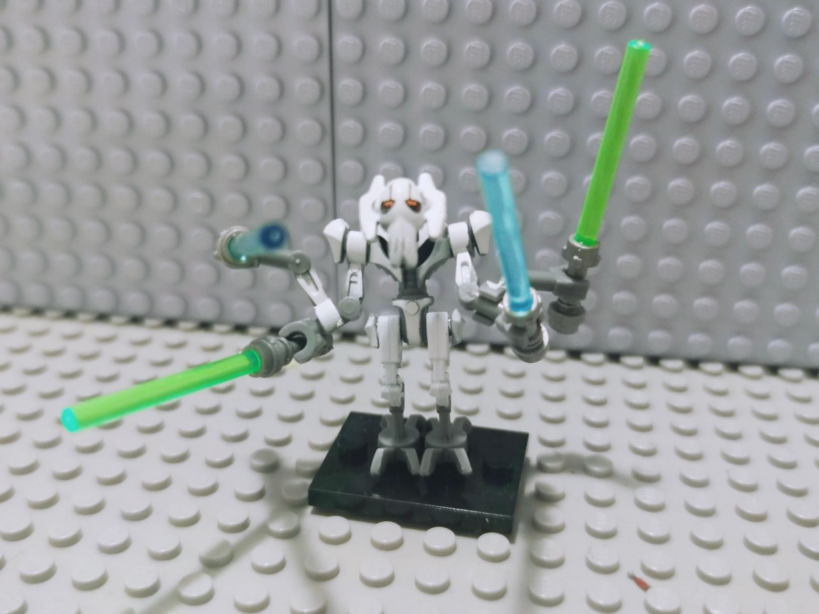 Star Wars Figurines: Star Wars - General Grievous Figure – Neuf (Voir description) à Glattbrugg par har_jgc7