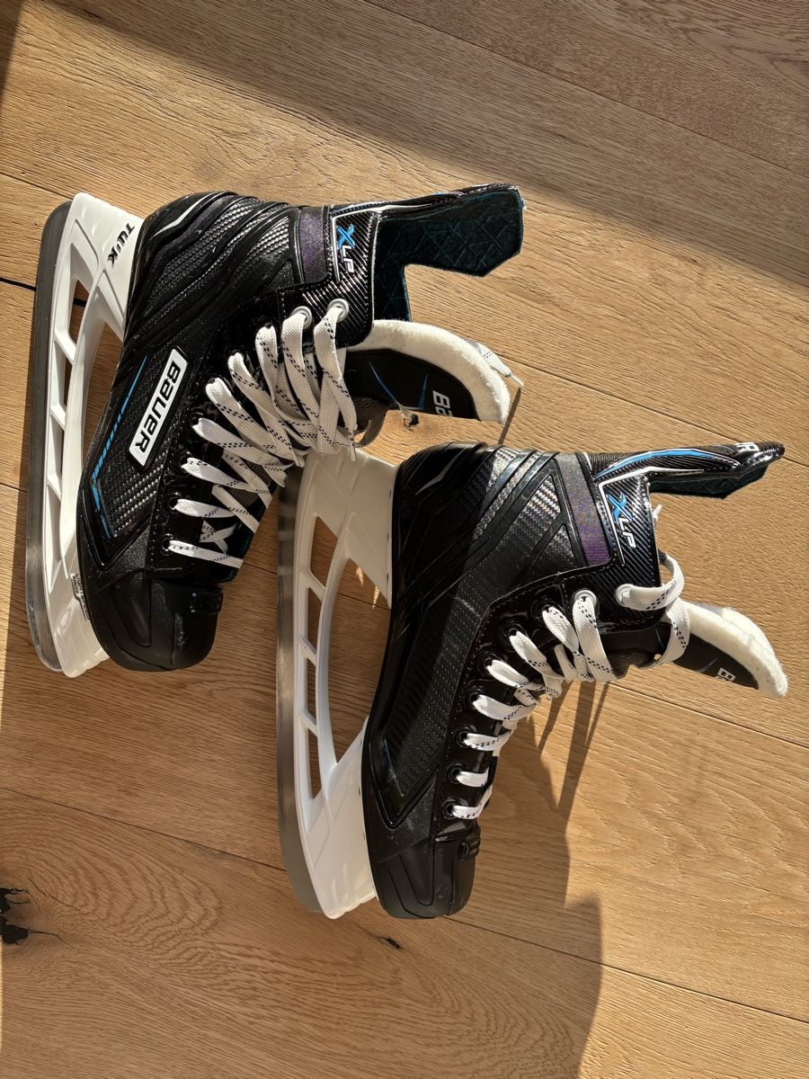Bauer Pattini da ghiaccio: Bauer X LP Senior Gr. 43 – Nuovo (secondo la descrizione) da Rotkreuz venduto da bar_lgv5
