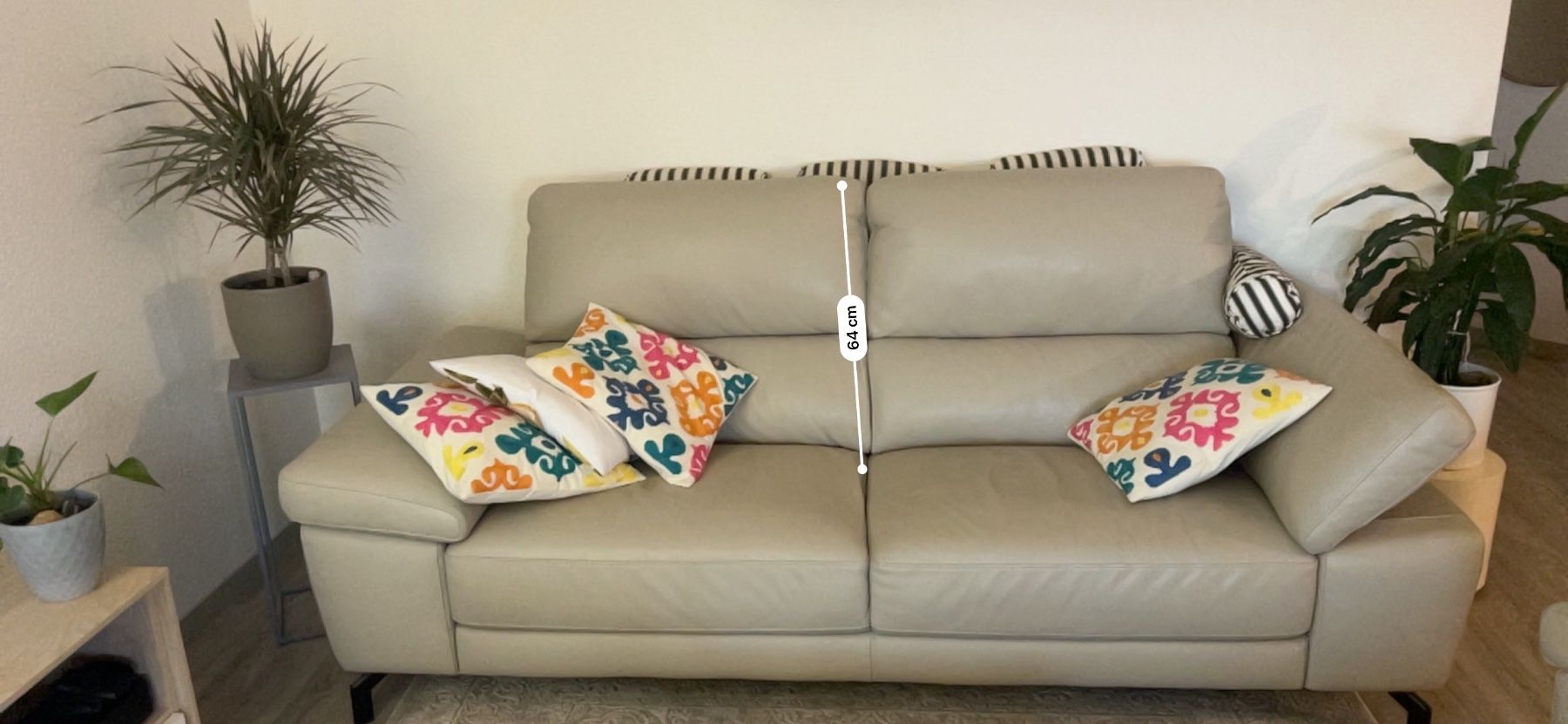 Divani: Canapé cuir beige – Usato da Neuchâtel venduto da eve_zz5r 2