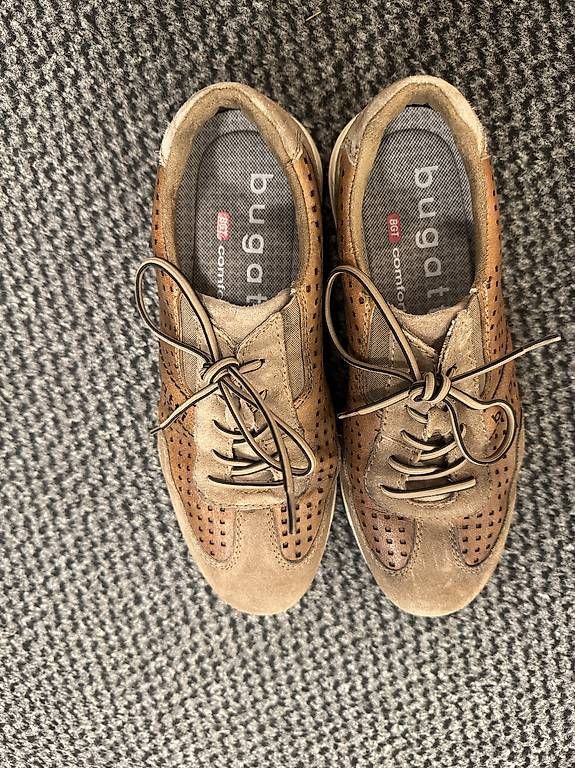 Bugatti Scarpe da uomo: Schuhe Bugatti Herren Sneaker – Usato da Heiligkreuz (Mels) venduto da Chliniii
