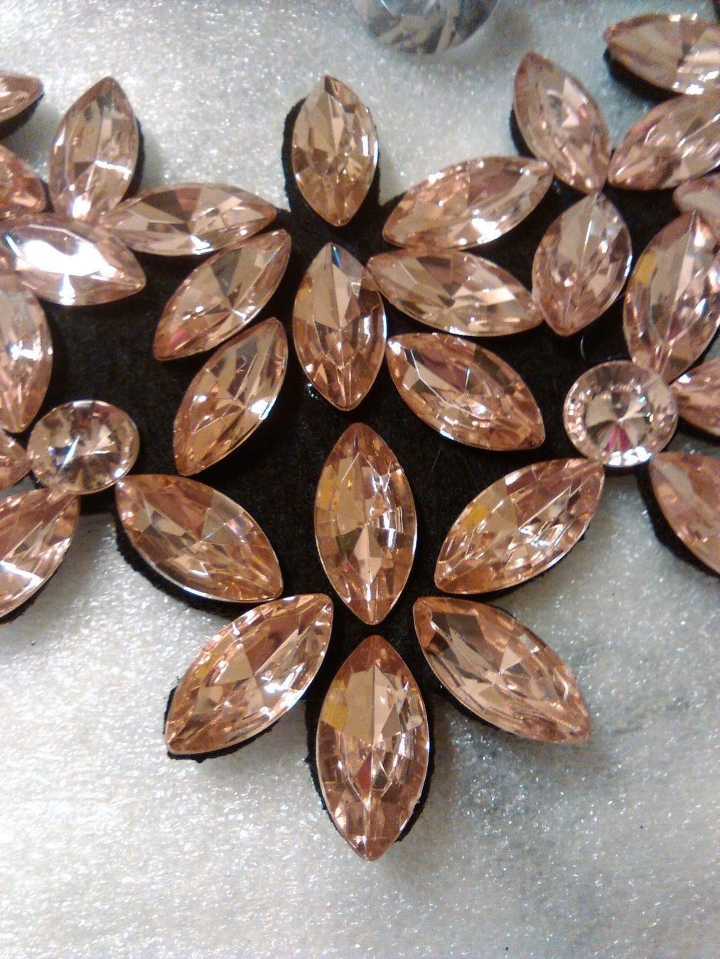 Ketten: kette mit echt kristall,gelb farbe,,,,, – Neu (gemäss Beschreibung) aus Basel von bijoutrie_4 5