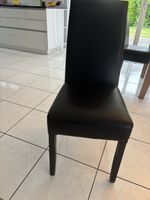 6 schwarze Kunst-Lederstühle, stabil und bequem!