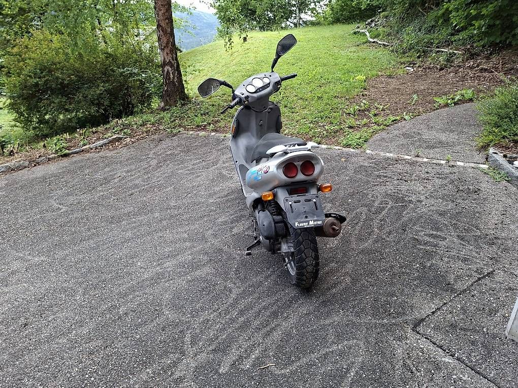 Scooter: Scooter SYM 50 CM3 – Usato da Moutier venduto da Linou 2