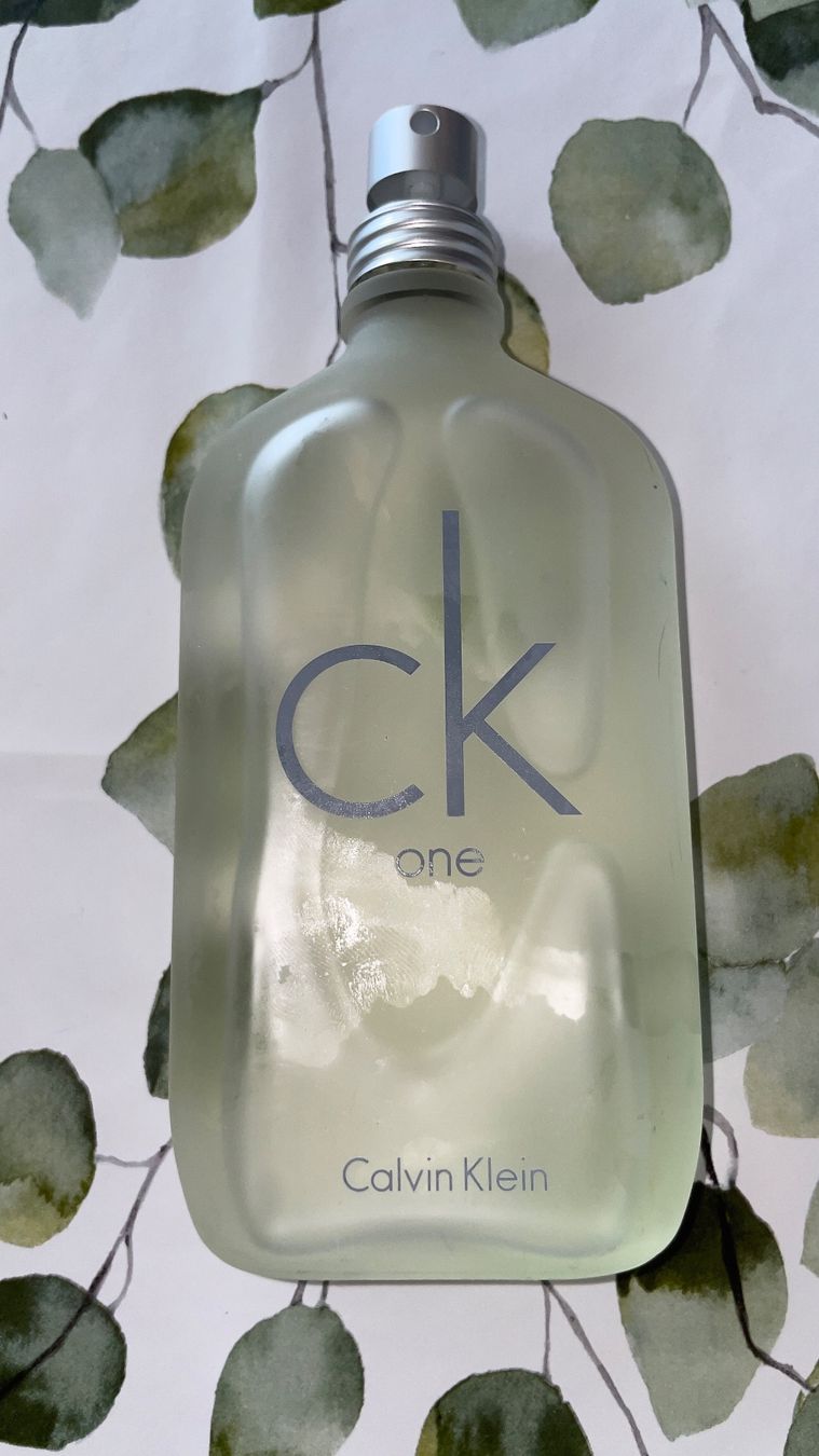 Calvin Klein Profumi & Eau de Toilette: Calvin Klein One 200ml – Usato da Rickenbach Sulz venduto da Orvieto2000