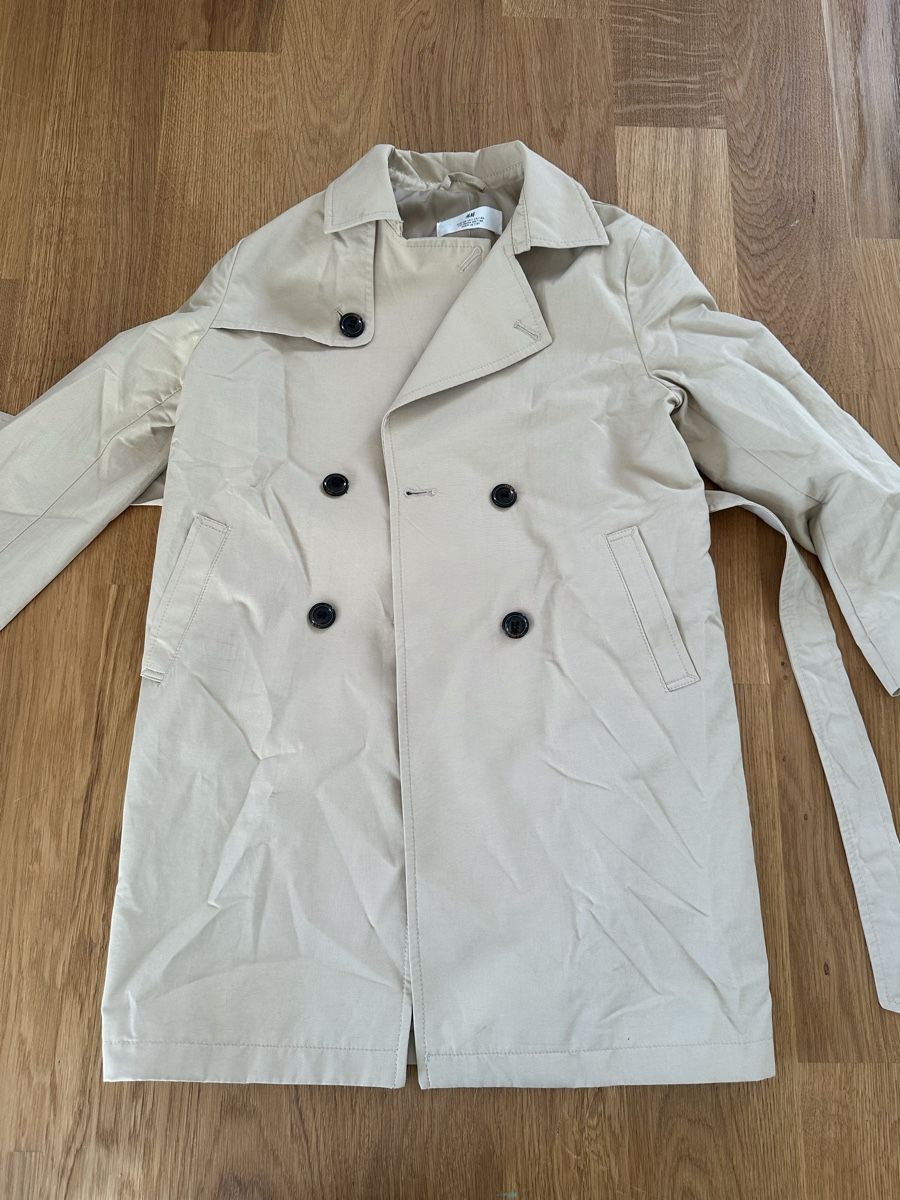 H&M Giacche & Cappotti: Trench Coat 128 beige – Usato da Hochdorf venduto da lefaho
