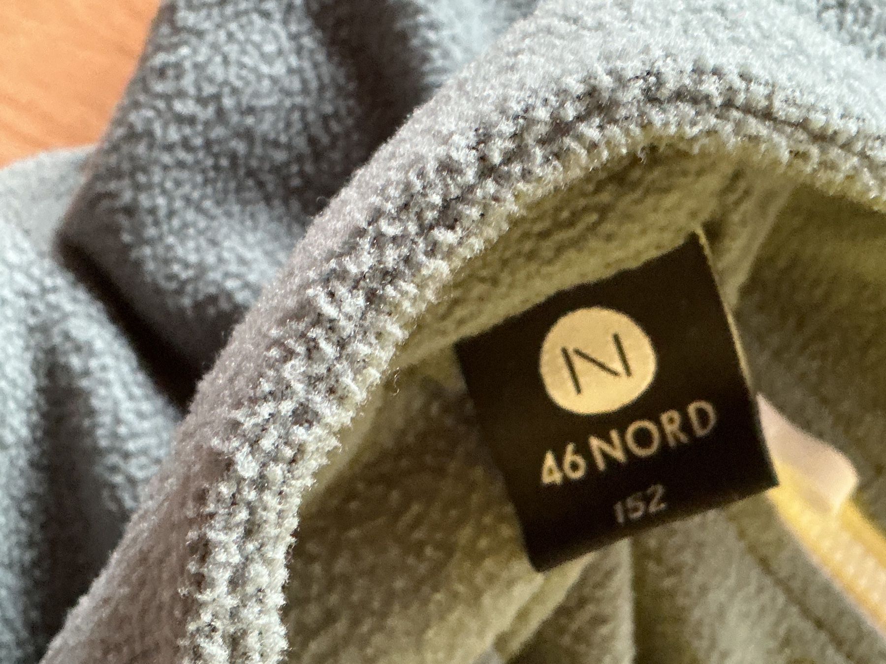 46 Nord Giacche & Cappotti: Fleece Jacke olive, 46 Nord, Gr. 152 – Usato da Schinznach Dorf venduto da Balz1968 1