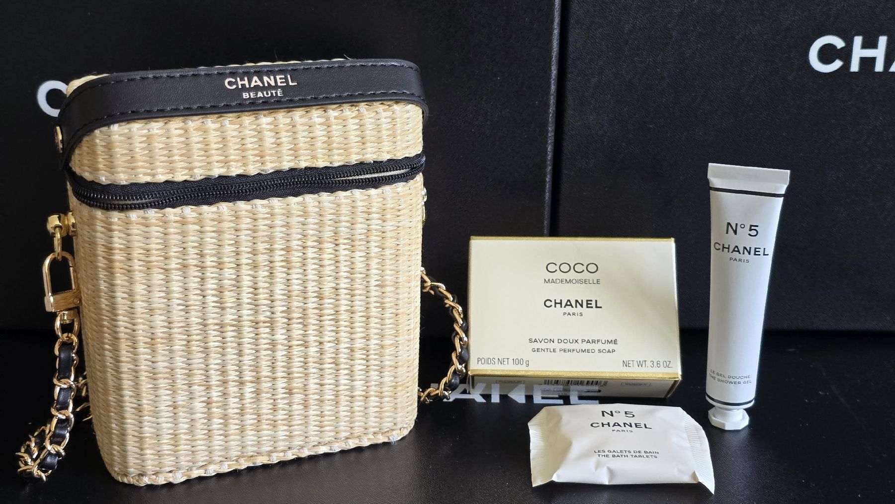 Chanel Douches: Chanel Seife /Duschgel/etc – Neuf (Voir description) à wallisellen par funkelsternchen5