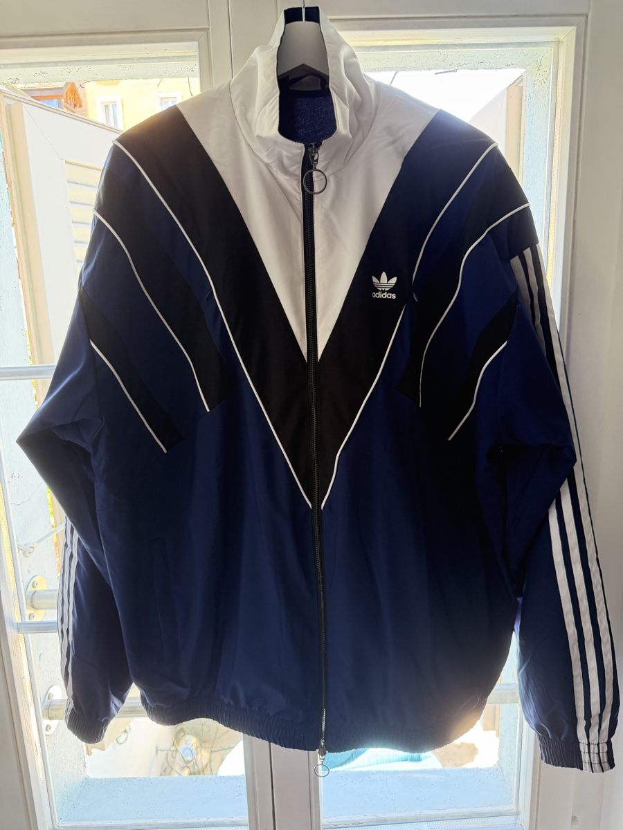 Adidas Jacken: Adidas oversized jacket – Neu (gemäss Beschreibung) aus Nyon von ula_swg8