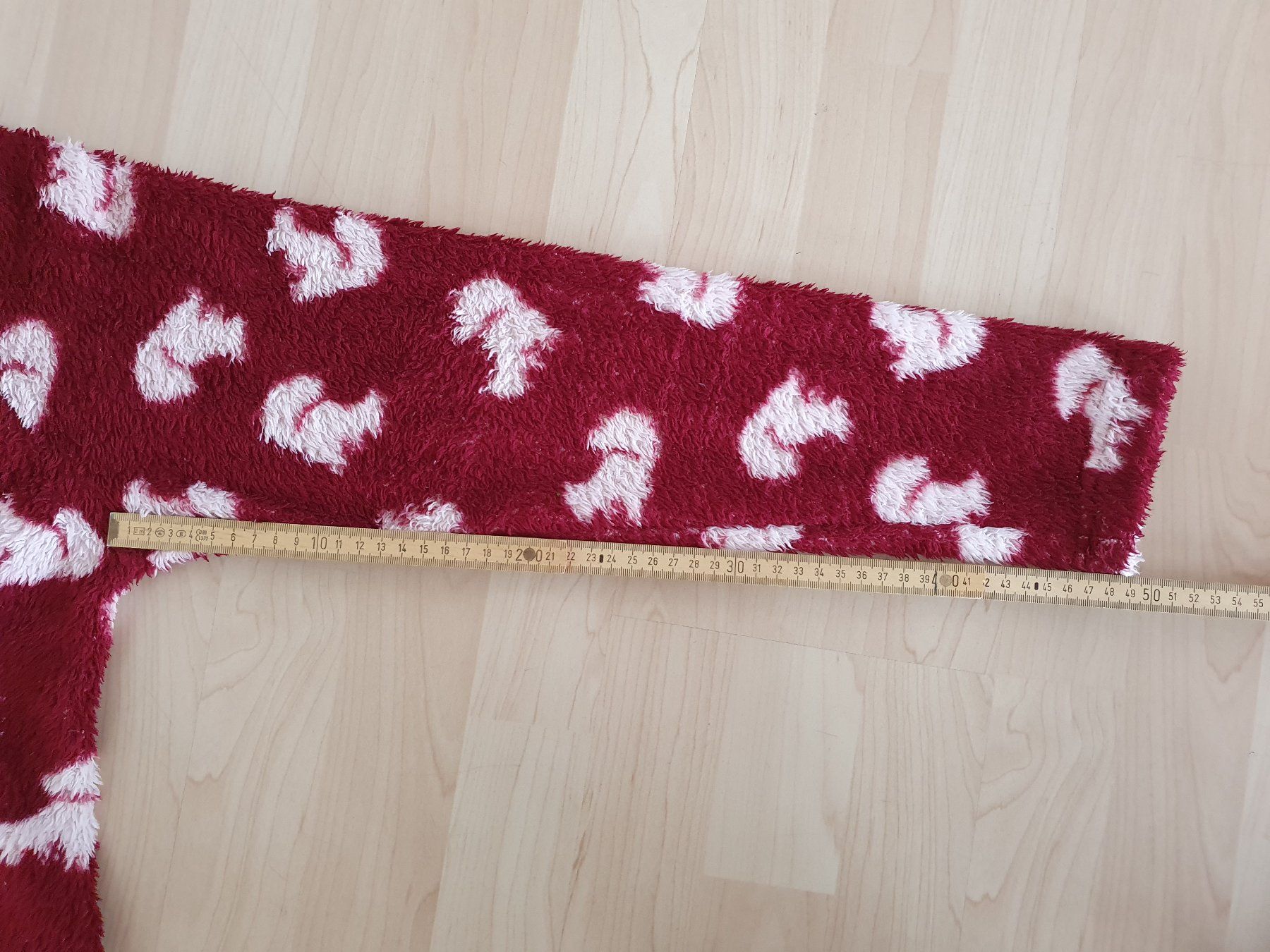Manor Tute: Kuscheliger Eichhörnchen Onsie / Squirrel Jumpsuit, Grösse M – Usato da Worb venduto da FroLok 7