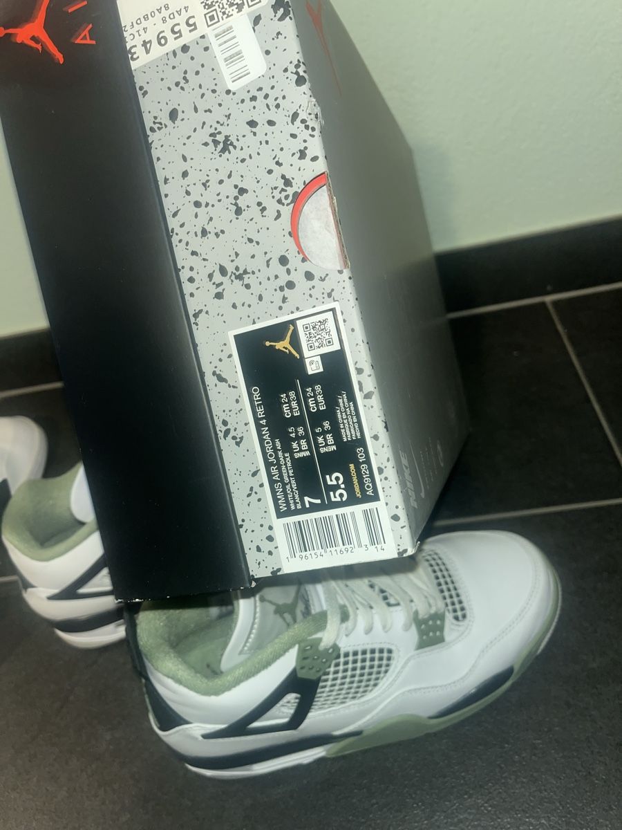 Scarpe da donna: Jordan 4 Retro Seafoam – Nuovo (secondo la descrizione) da Neftenbach venduto da anisha_capone 6