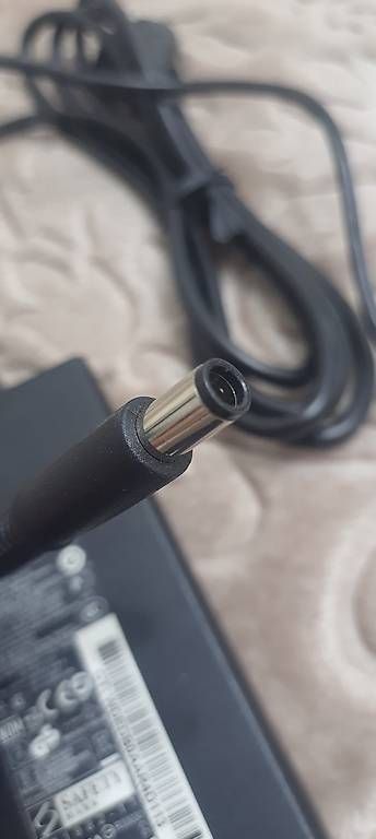 Chargements: Hp Ladegerät – D'occasion à Grabs par Neuton 2