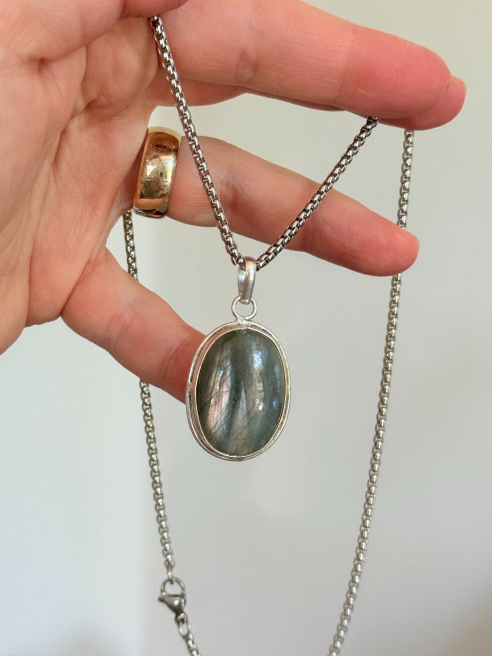 Catenine: Collier pendentif labradorite - Bijou élégant ✨ – Nuovo e nell'imballaggio originale da Genève venduto da AWWA 1