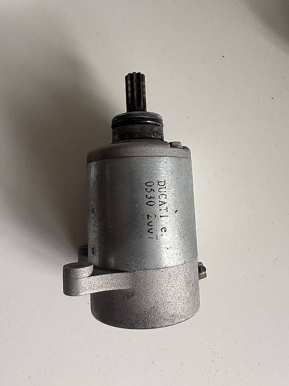 Strada: SWM SM 500 R Startermotor – Usato da Wangen an der Aare venduto da Grufinn
