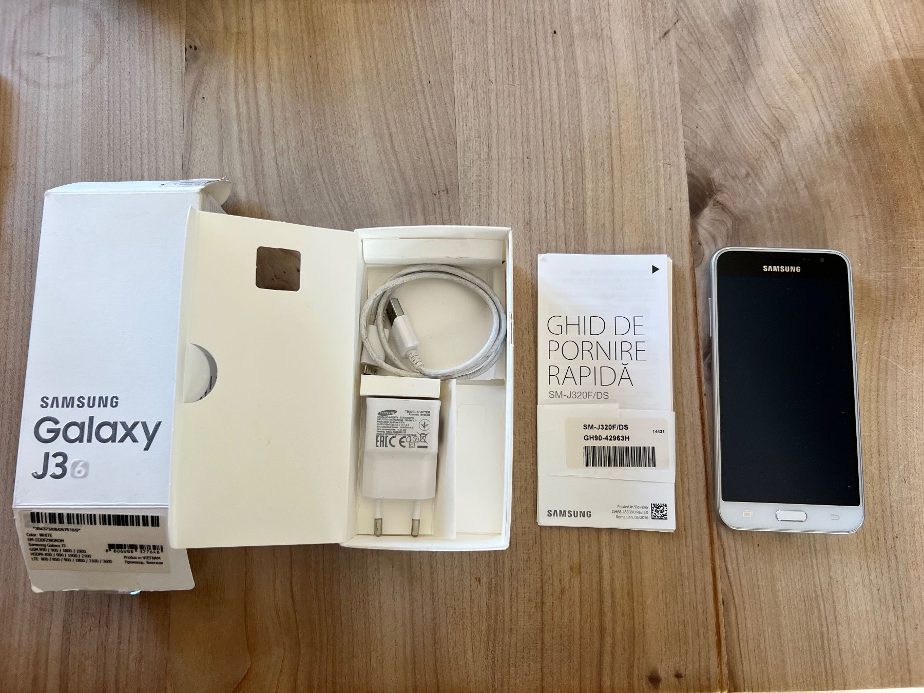 Samsung Handys / Smartphones: Samsung Galaxy J3 (2016) weiss – Gebraucht aus Burgdorf von A006972 2