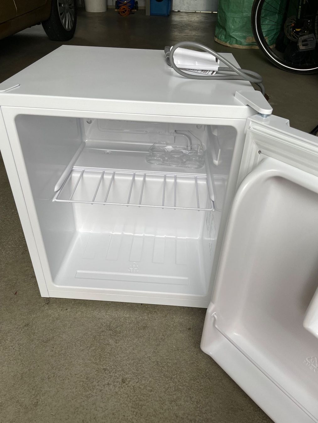 Primotecq Frigoriferi: Kühlschrank Primotec Oslo – Nuovo (secondo la descrizione) da Brunegg venduto da dav_vhz9 1