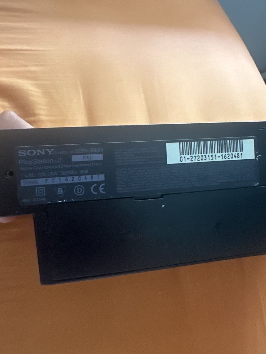 Sony Konsolen: PlayStation 2 fat black – Defekt aus Fribourg von arkina_777 5