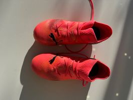 Puma KinderFussballschuhe pin orange gebr. / guter Zustand