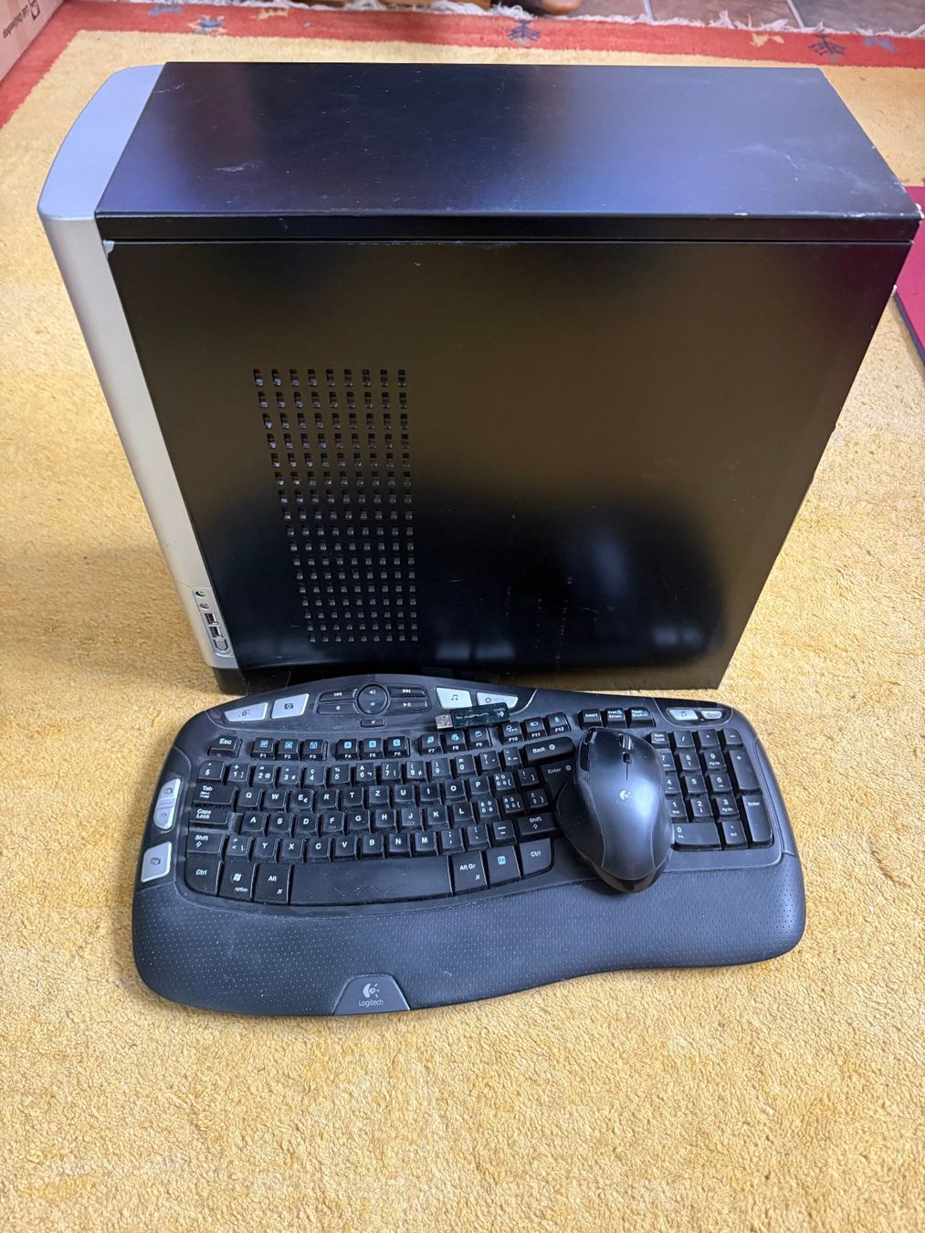 PC: Desktop PC mit Windows 10 und Office – Usato da Hubersdorf venduto da Gewonnen 8