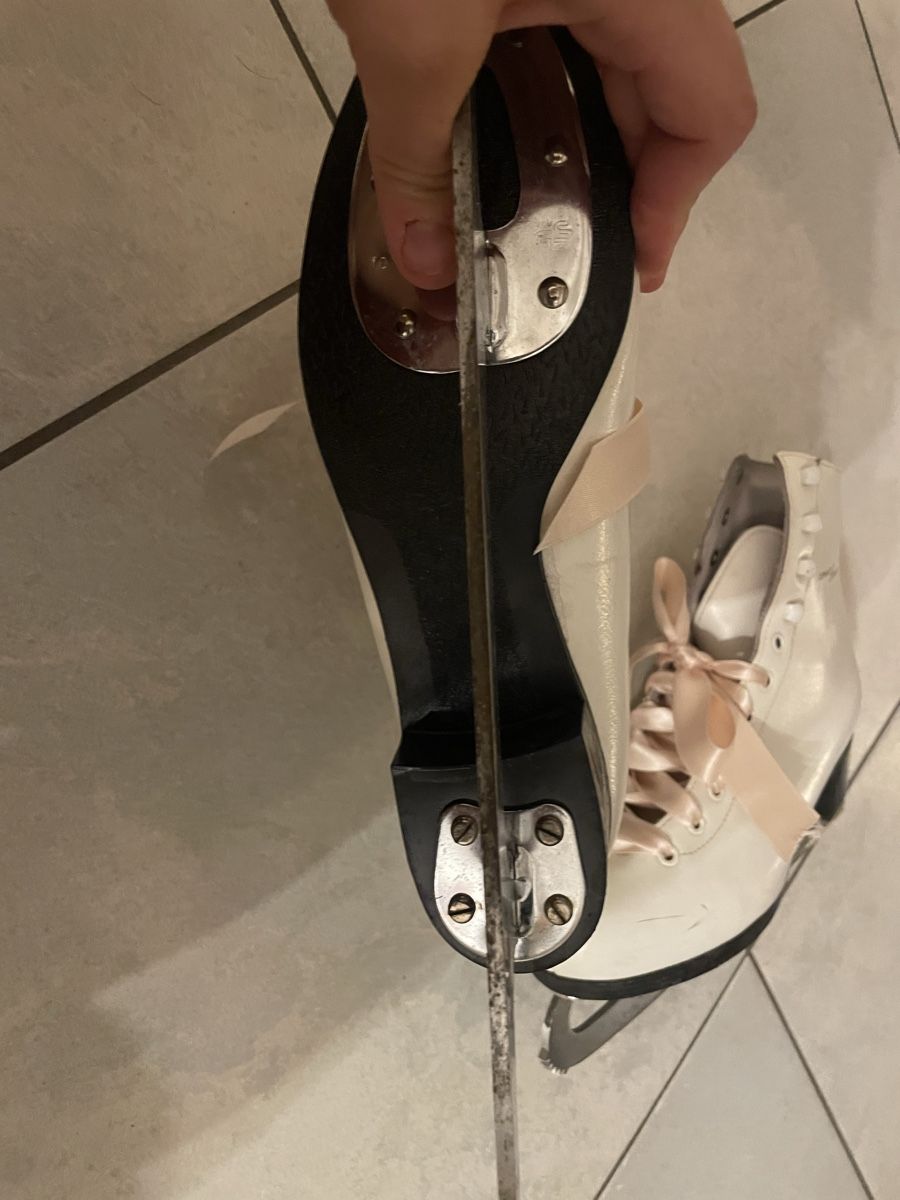 Patins à glace: Schlittschuhe  – D'occasion à Benken ZH par tschiddl98 2