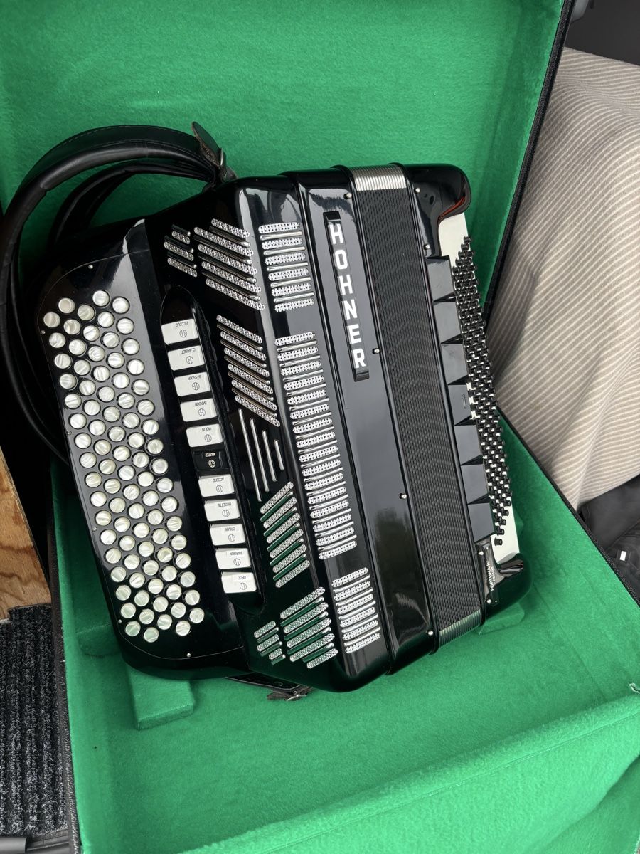 Hohner Musikinstrumente: Hohner Fortuna de luxe  – Gebraucht aus Horw von Oergeli0074 2