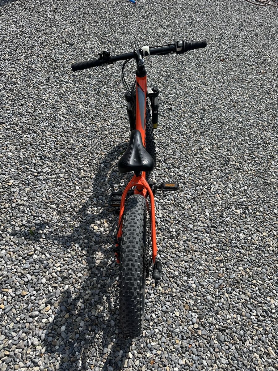 Specialized Biciclette: Kinder Velo Specialized orange 20 Zoll – Usato da Oberkirch LU venduto da Gas 3