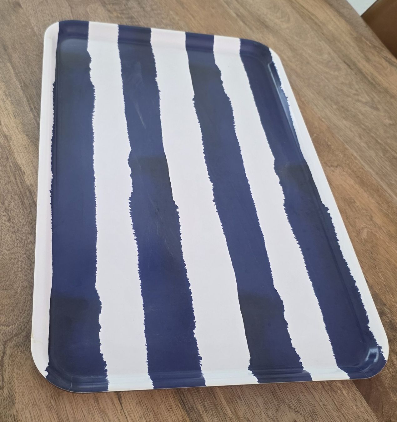 Ikea Piatti di portata: Serviertablett blau-weiss gestreift Ikea – Usato da Rheinsulz venduto da Gilea 1