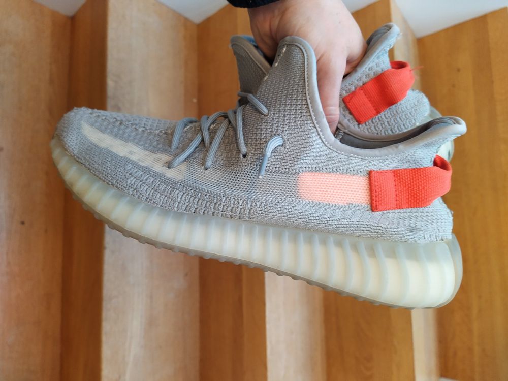 Yeezy 350 hot sale gris orange