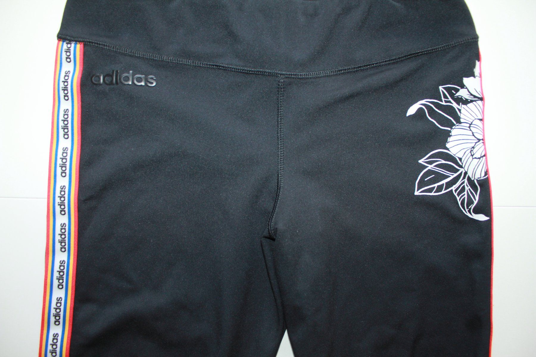 Adidas Lotti di vestiti: Ensemble Adidas t. XS – Usato da Peseux venduto da Gilloss 8