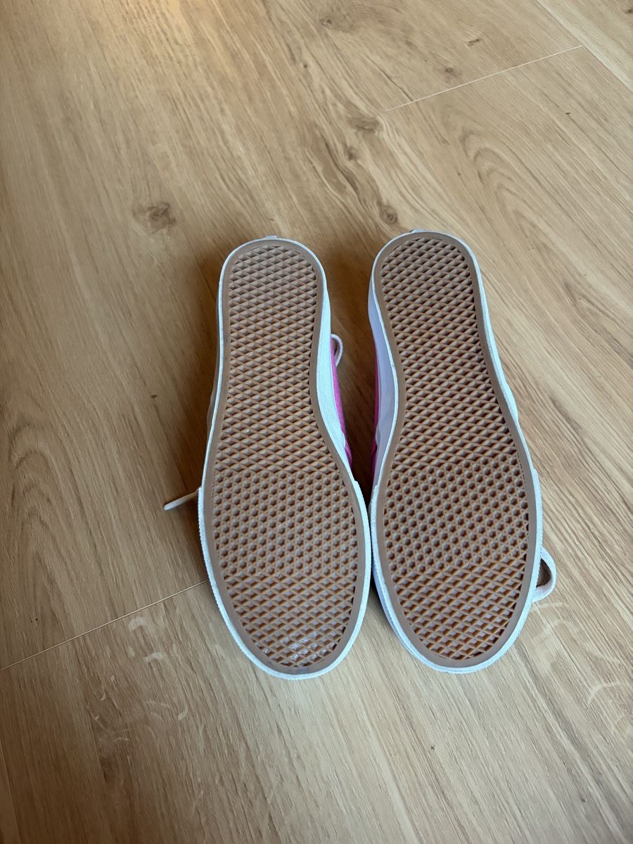 Vans Chaussures filles: Vans – Neuf (Voir description) à Pieterlen par ElliBelly91 1