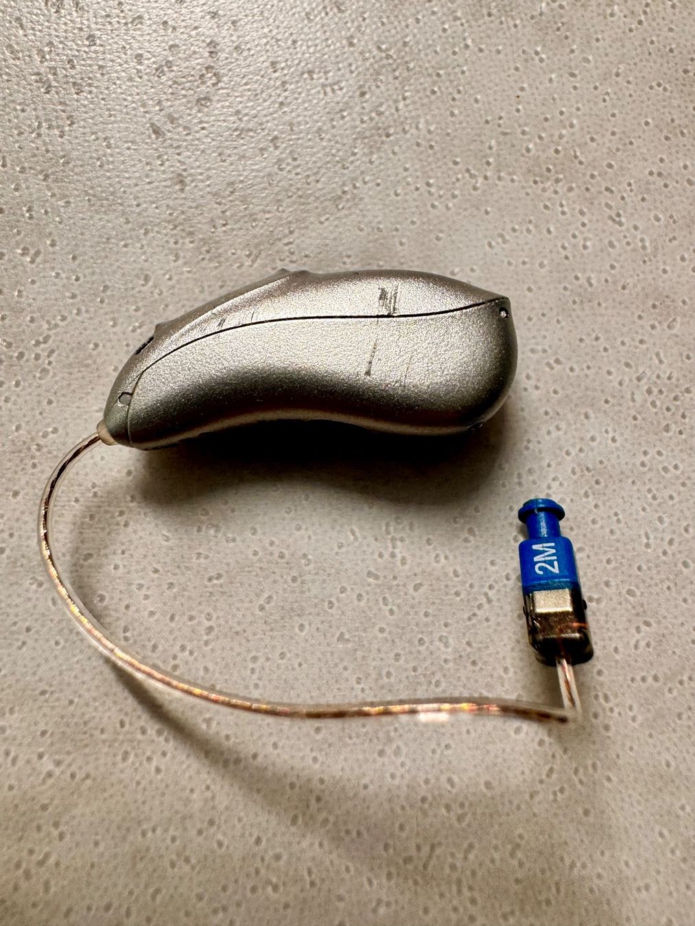 Phonak Attrezzature mediche: Phonak Audéo L30 R Hörgerät Links – Usato da Hermetschwil-Staffeln venduto da Sigmund57 1